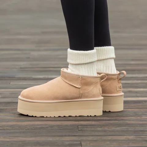 UGG Classic Ultra Mini Platform Boot Beige