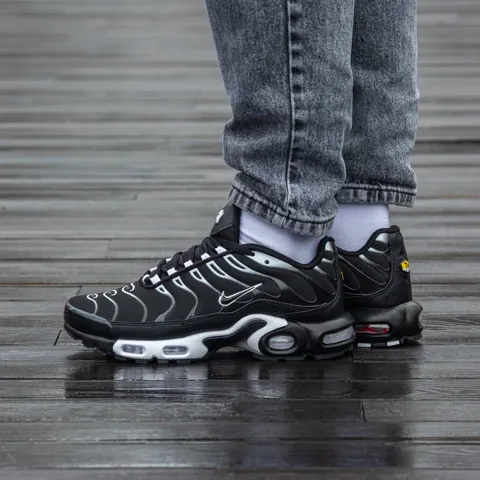 Nike Air Max TN Plus Black White